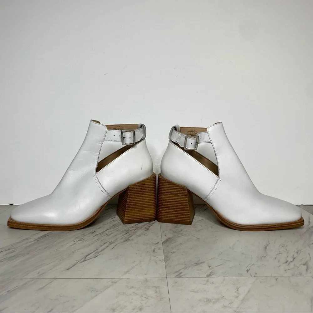 New! Free People Brady Square Toe White Leather Buckle Shootie Bootie 39.5